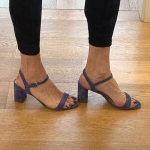 BCBGeneration Periwinkle Blue-Purple Suede Size 9.5